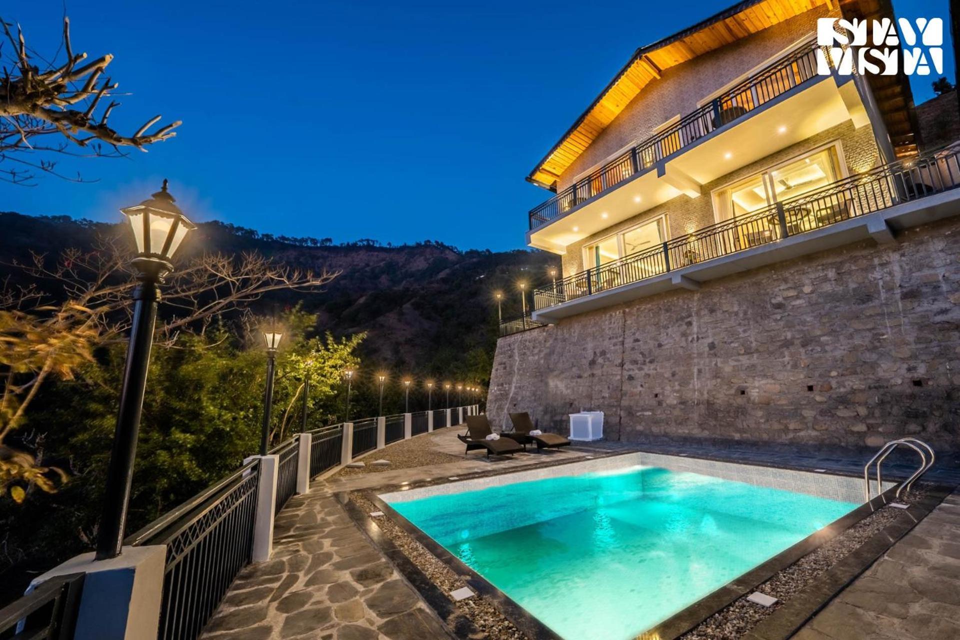 Stayvista At Sunset Springs With Pool & Views Nainital Kültér fotó
